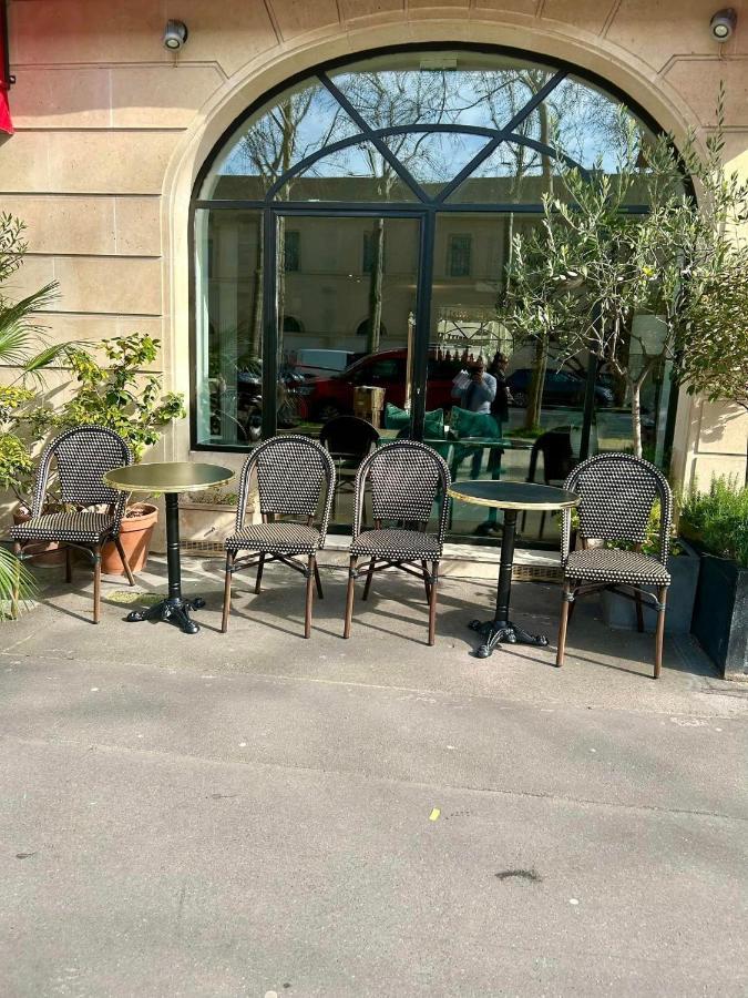 Hotel Derby Eiffel Paris Bagian luar foto
