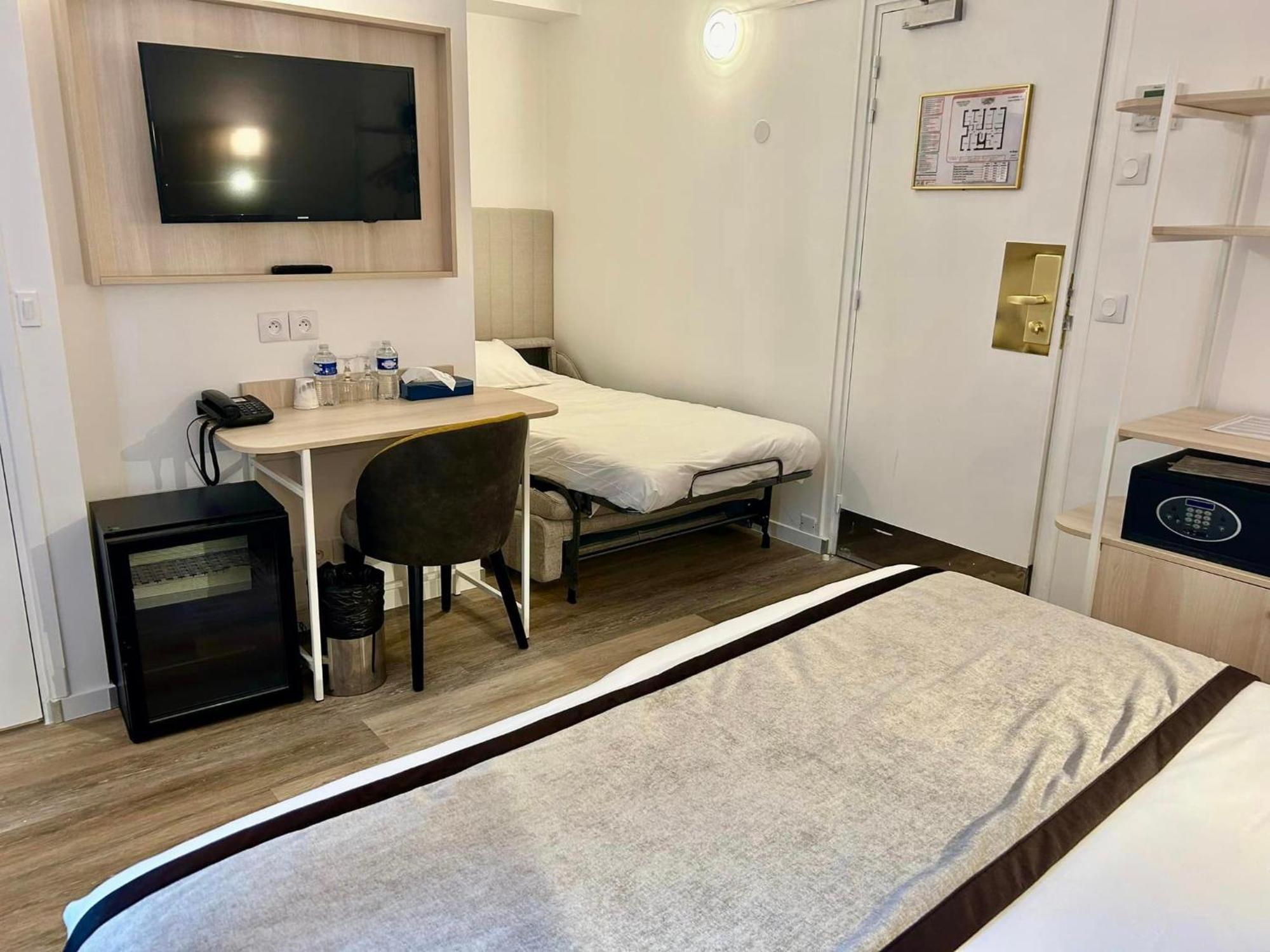 Hotel Derby Eiffel Paris Bagian luar foto